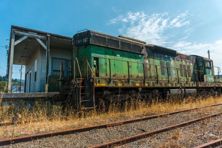 abandoned railcar in Oregon