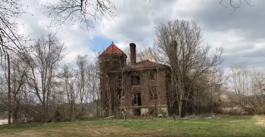 Abandoned Places In West Virginia [MAP]