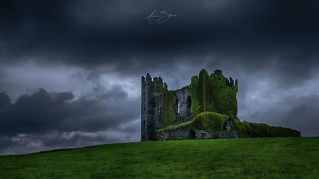 overgrown abandoned castles in Ireland