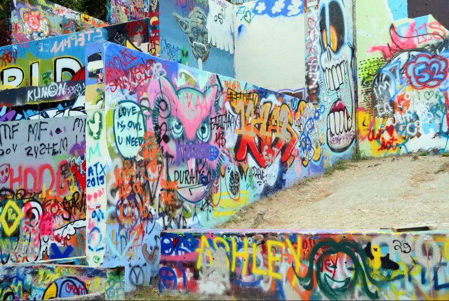abandoned places in texas covered in graffiti 