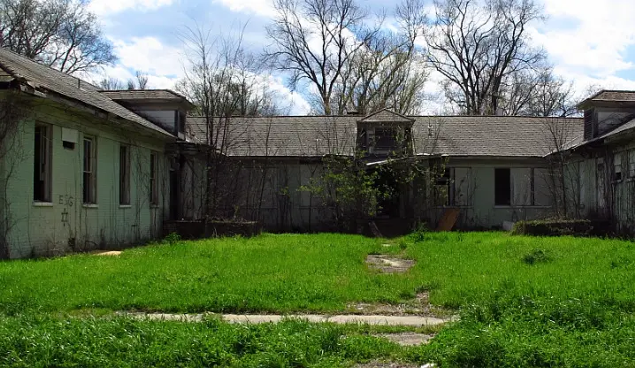 13 Abandoned Places In Mississippi [MAP]